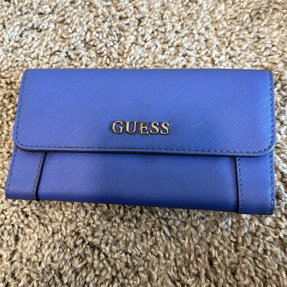 Guess wallet